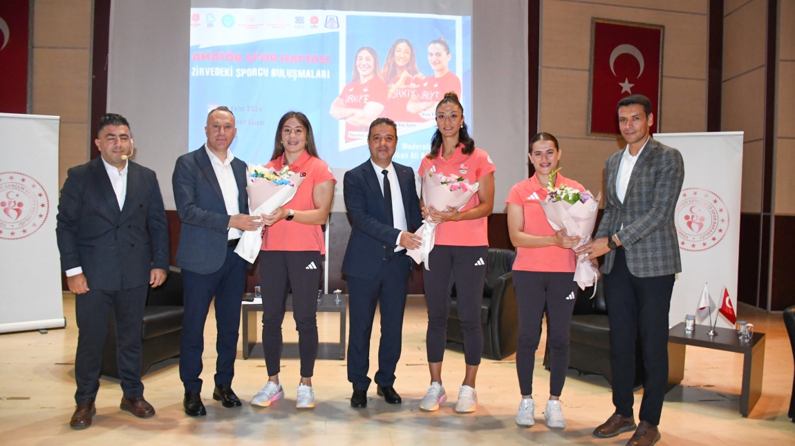 Amatör Spor Haftası'nda Zirvedeki Olimpiyat Sporcularımız Okulumuzda