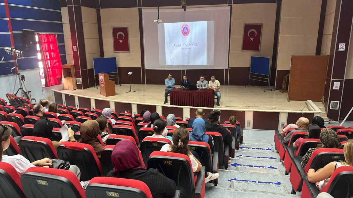 Balıkesir Lisesi'nde Veli Toplantıları